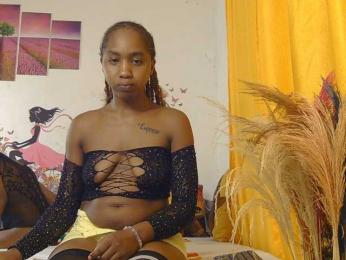 SaucyAngels webcam bongacams model stream image