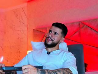 Dick Griffith webcam flirt4free model stream image