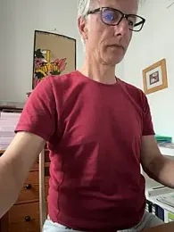 SexyLeon8 webcam model stream image