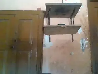 Lustynani webcam model stream image