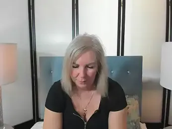 EricaTop webcam model stream image