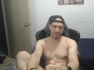Jusstin I webcam model stream image