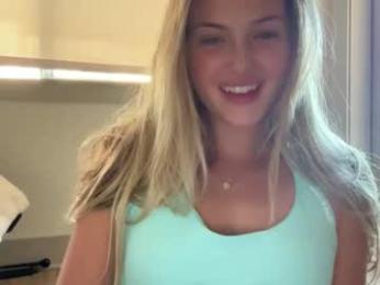 luvaimee webcam model stream image