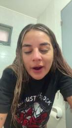 Yazminng webcam model stream image