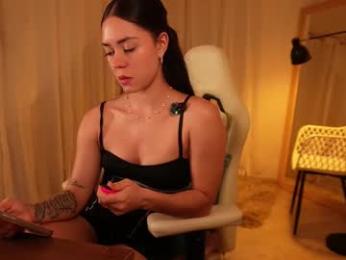 madisonlara webcam model stream image