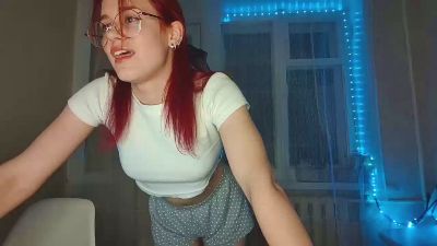 KristineDar webcam cam4 model stream image