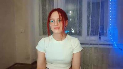 KristineDar webcam model stream image