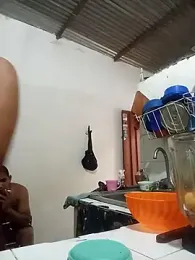 Andreita_95 webcam model stream image