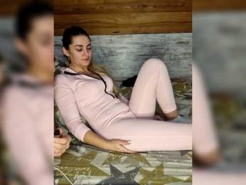 SweetCoople webcam model stream image