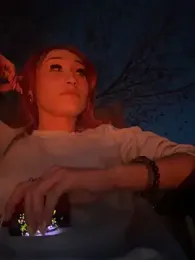 ThornsandHoney webcam model stream image