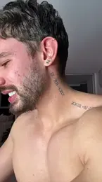 Valenthino_Salvatore webcam model stream image