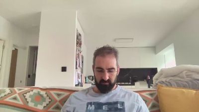 v1c70r1985 webcam cam4 model stream image