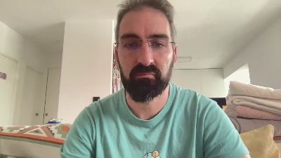 v1c70r1985 webcam cam4 model stream image