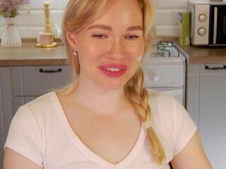 Veronika Mitchel webcam model stream image