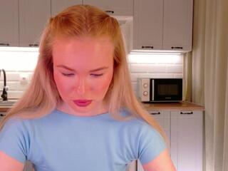 Veronika Mitchel webcam model stream image