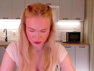 Veronika Mitchel webcam model stream image