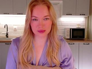 Veronika Mitchel webcam model stream image