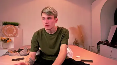 Volan_Starts webcam model stream image