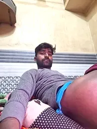 Hot_desi_man12 webcam model stream image