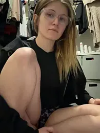 Riley_ray69 webcam model stream image