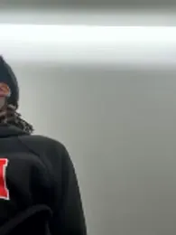 2HandsLong webcam model stream image