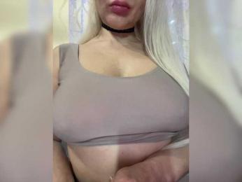 Hugme10times webcam bongacams model stream image