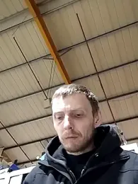 CrookedBunk3527 webcam stripchat model stream image