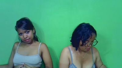 rozah37 webcam model stream image