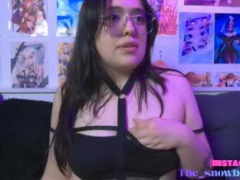 snowblack_ webcam model stream image