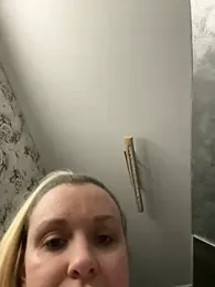 Bella-Tight webcam model stream image