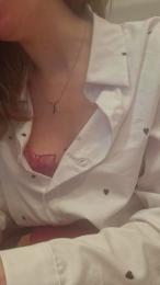 Secretairenue webcam model stream image