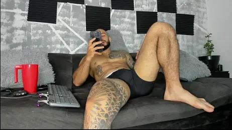 leonidas_18k webcam model stream image