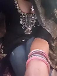 BellaxTrans webcam model stream image