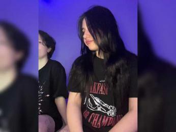 PinkyPai webcam model stream image