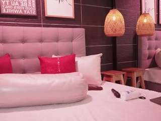 bellat-slatin webcam model stream image