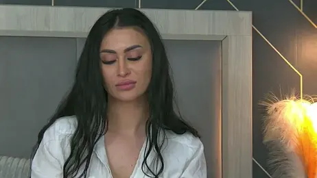 EmyLaveau webcam model stream image