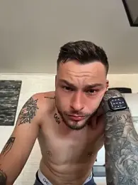 inkeddenis webcam model stream image