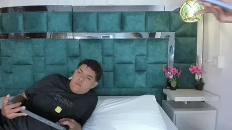 _bonnyandclyde webcam model stream image