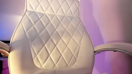 akura011 webcam model stream image