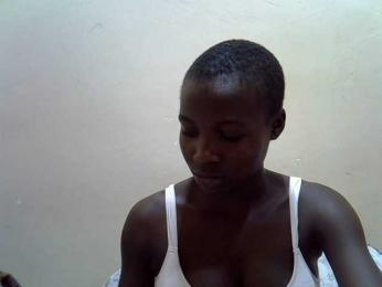 Prettiegal webcam model stream image