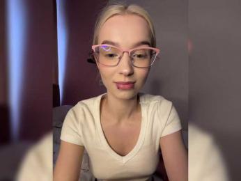 -BabyMia- webcam model stream image