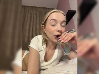 -BabyMia- webcam model stream image