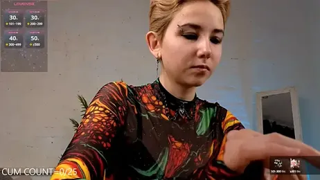 Aurora_First webcam model stream image