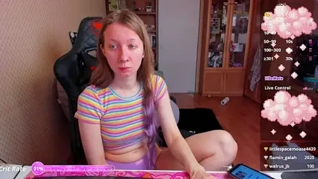 cutieMila webcam model stream image