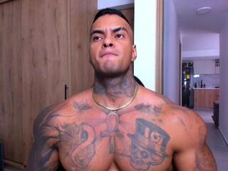 Darius Ions webcam model stream image