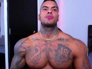 Darius Ions webcam flirt4free model stream image