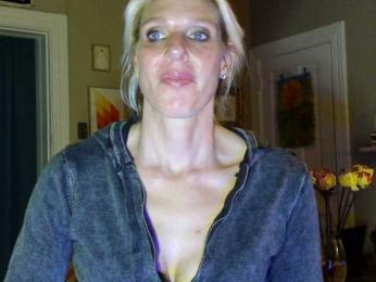 mylfGlama webcam model stream image