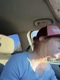 GoldenFlameGoddess webcam model stream image