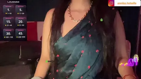 CharmingTania webcam model stream image