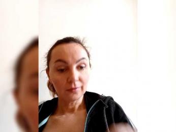 TessBertie webcam model stream image